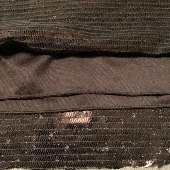 INOIS Sequined Scoop-Neck Tank Top - Picture 9 of 13